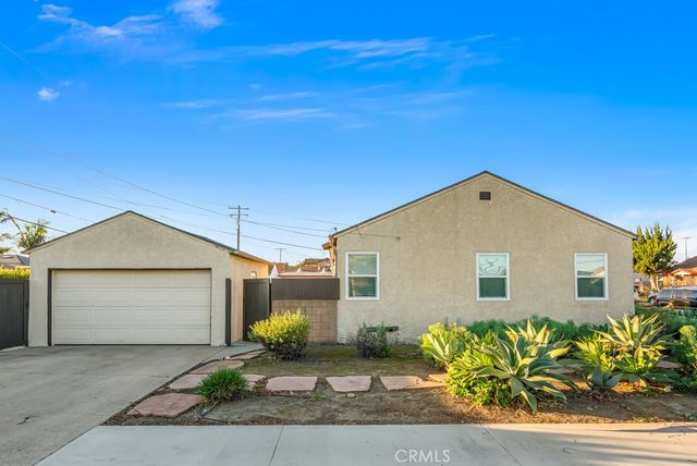 2774 Hayes Avenue, Long Beach, CA 90810