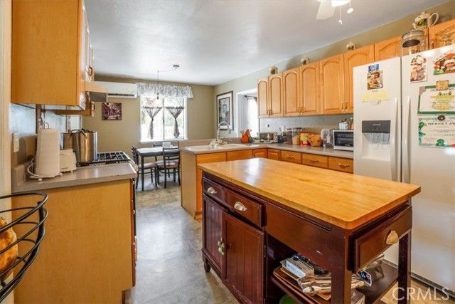 17386 Sage Avenue, Riverside, CA 92504