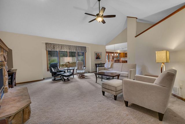 514 10th Street N, Sartell, MN 56377