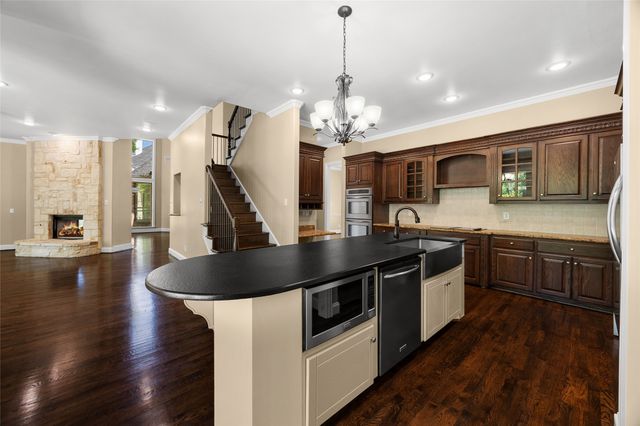 2409 Legend Drive, Heath, TX 75032