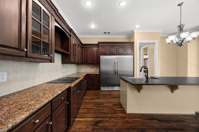 2409 Legend Drive, Heath, TX 75032