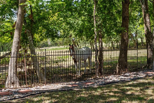 2409 Legend Drive, Heath, TX 75032