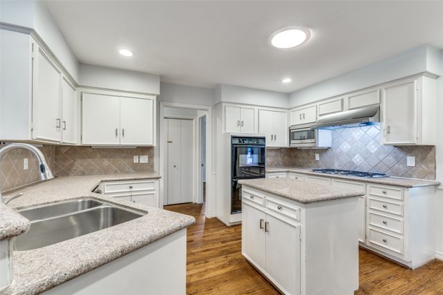 7328 Mimosa Lane, Dallas, TX 75230