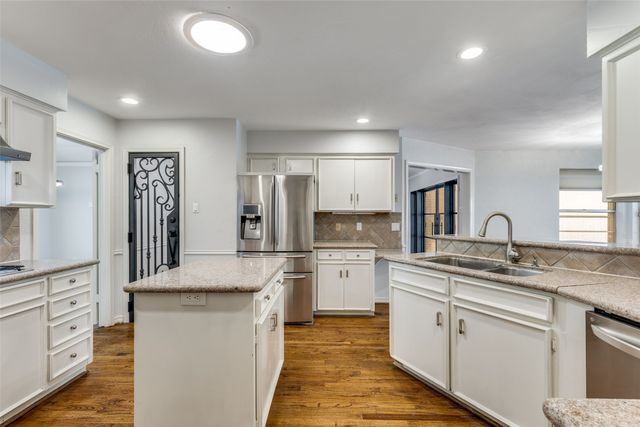 7328 Mimosa Lane, Dallas, TX 75230