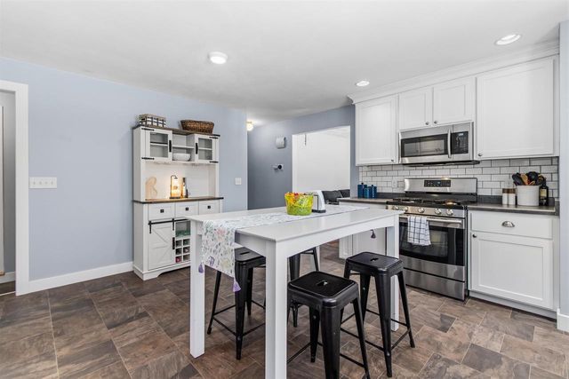 1800 S KASPER DRIVE, Appleton, WI 54914