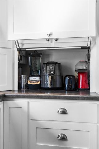 1800 S KASPER DRIVE, Appleton, WI 54914