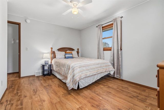 1800 S KASPER DRIVE, Appleton, WI 54914