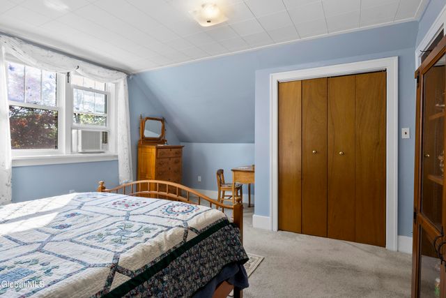 2165 Story Avenue, Niskayuna, NY 12309