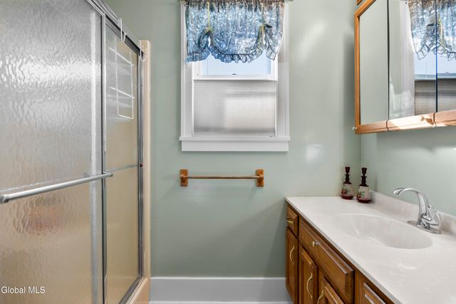 2165 Story Avenue, Niskayuna, NY 12309
