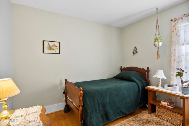 2165 Story Avenue, Niskayuna, NY 12309