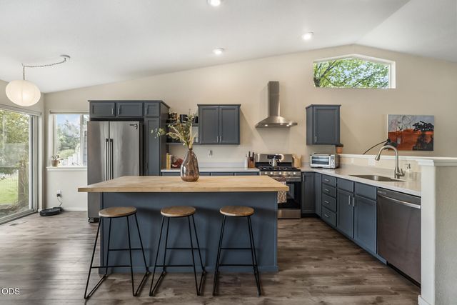 63152 Watercress Way, Bend, OR 97701