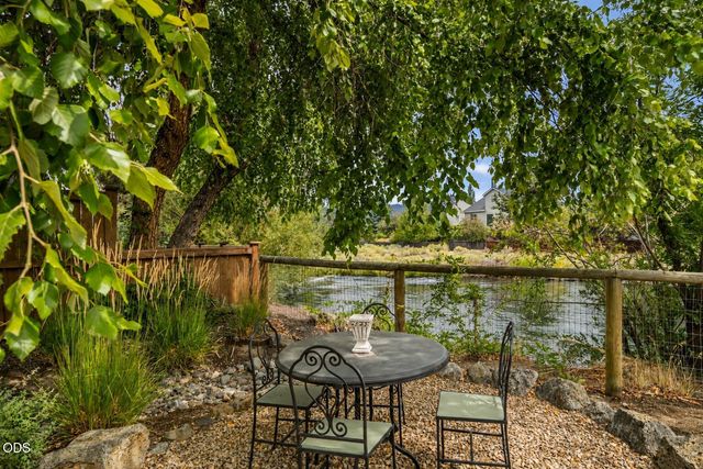 63152 Watercress Way, Bend, OR 97701