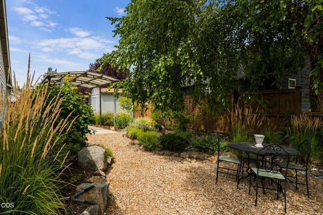63152 Watercress Way, Bend, OR 97701