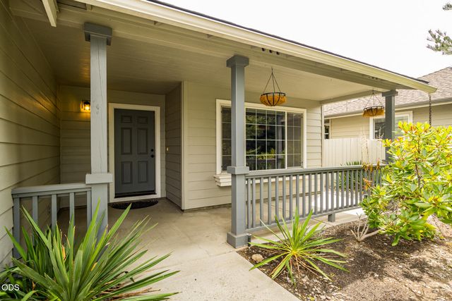 63152 Watercress Way, Bend, OR 97701