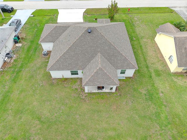 1441 SW San Esteban Ave, Port St. Lucie, FL 34953