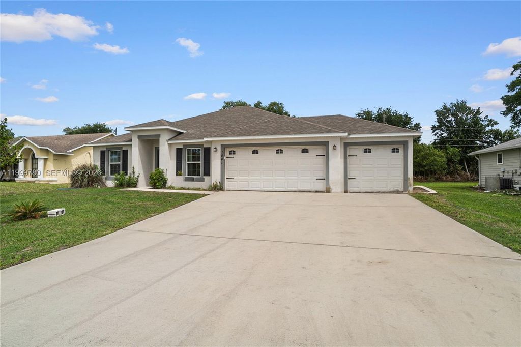 1441 SW San Esteban Ave, Port St. Lucie, FL 34953