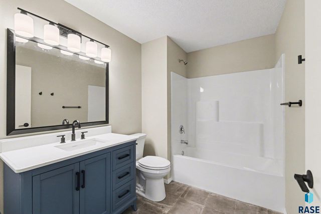 1805 S Sertoma Ave Avenue 106, Sioux Falls, SD 57106