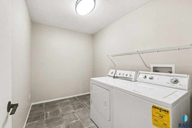 1805 S Sertoma Ave Avenue 106, Sioux Falls, SD 57106