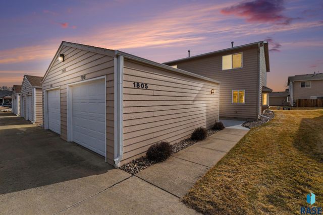 1805 S Sertoma Ave Avenue 106, Sioux Falls, SD 57106