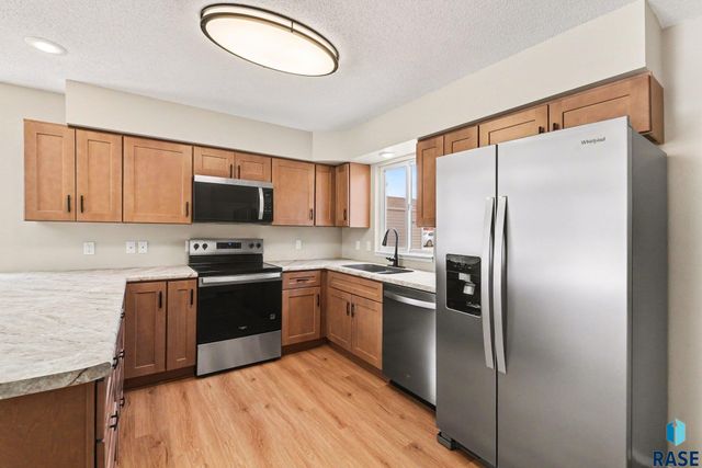 1805 S Sertoma Ave Avenue 106, Sioux Falls, SD 57106