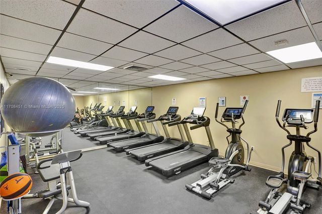 1201 S Ocean Dr 1806N, Hollywood, FL 33019