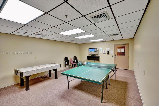 1201 S Ocean Dr 1806N, Hollywood, FL 33019