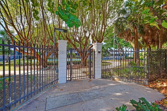 1201 S Ocean Dr 1806N, Hollywood, FL 33019