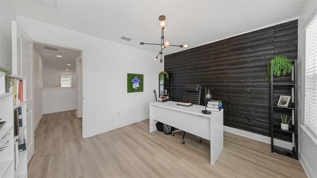 14203 DAMSELFLY DRIVE, Tampa, FL 33625