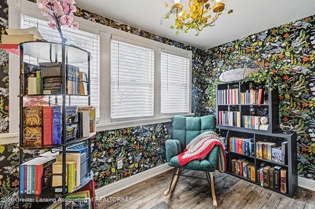 1629 N Genesee Drive, Lansing, MI 48915