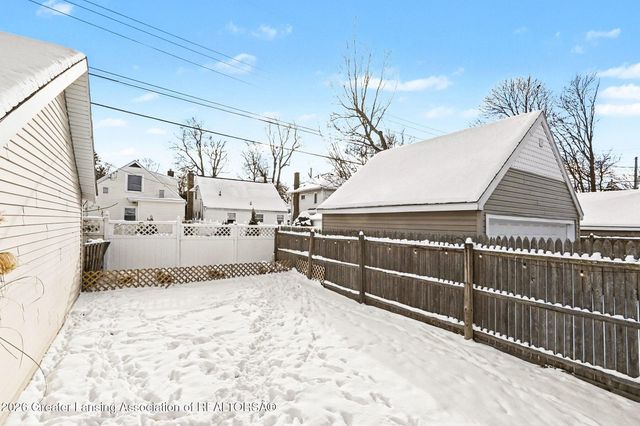 1629 N Genesee Drive, Lansing, MI 48915