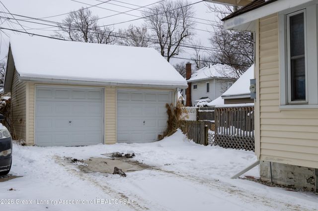 1629 N Genesee Drive, Lansing, MI 48915