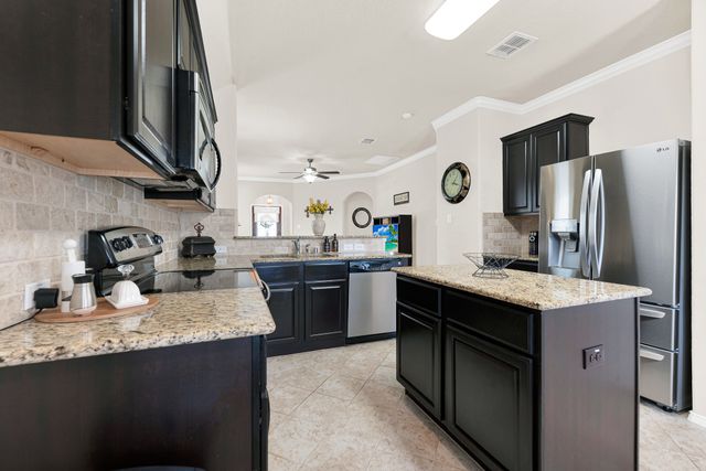 8932 Wild Rose Lane, Cross Roads, TX 76227
