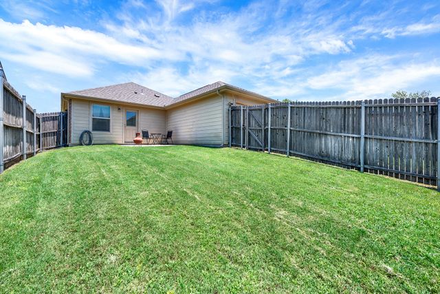 8932 Wild Rose Lane, Cross Roads, TX 76227