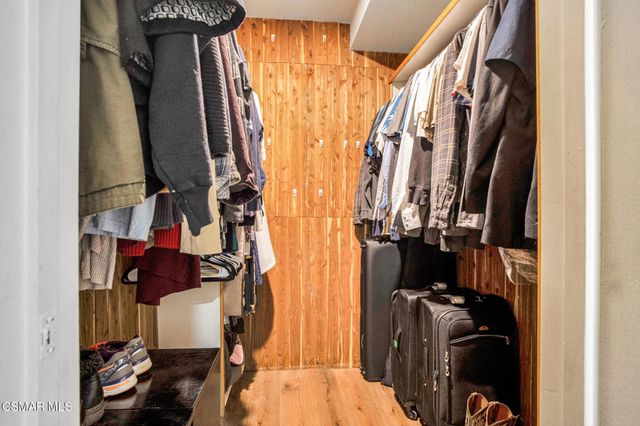 60 Marvin Court, Simi Valley, CA 93065