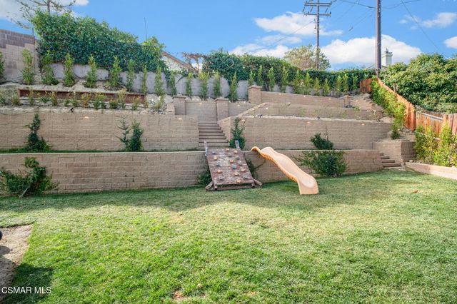 60 Marvin Court, Simi Valley, CA 93065