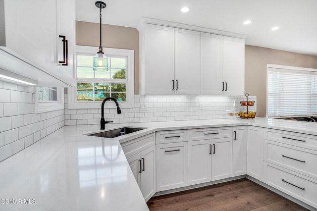 60 Marvin Court, Simi Valley, CA 93065