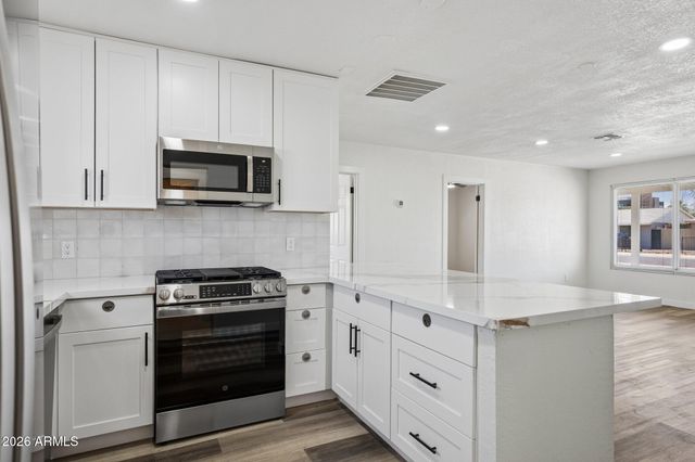1214 E HENRY Street, Tempe, AZ 85288