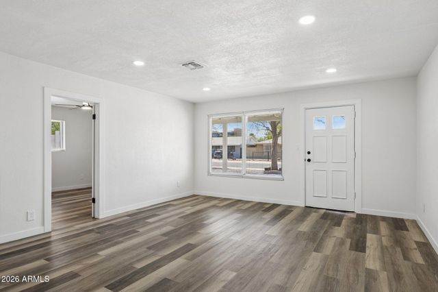 1214 E HENRY Street, Tempe, AZ 85288