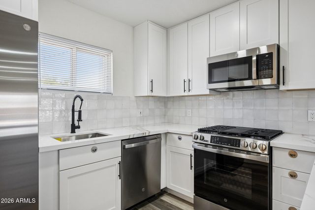 1214 E HENRY Street, Tempe, AZ 85288