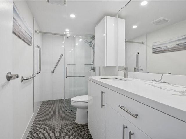 1370 S OCEAN Boulevard 305, Pompano Beach, FL 33062