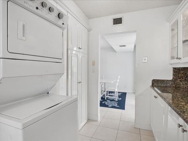 1370 S OCEAN Boulevard 305, Pompano Beach, FL 33062