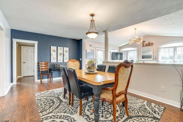 51479 Summit Street, Paw Paw, MI 49079