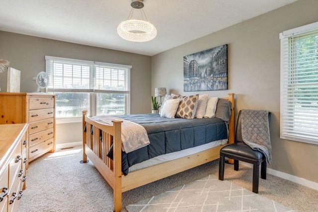 51479 Summit Street, Paw Paw, MI 49079