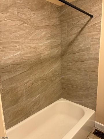 94 Martin St, Franklin Twp., NJ 08873