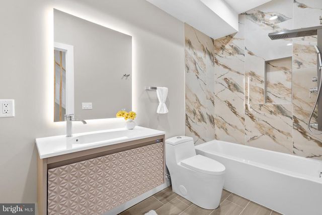 1032 S RANDOLPH ST, Philadelphia, PA 19147