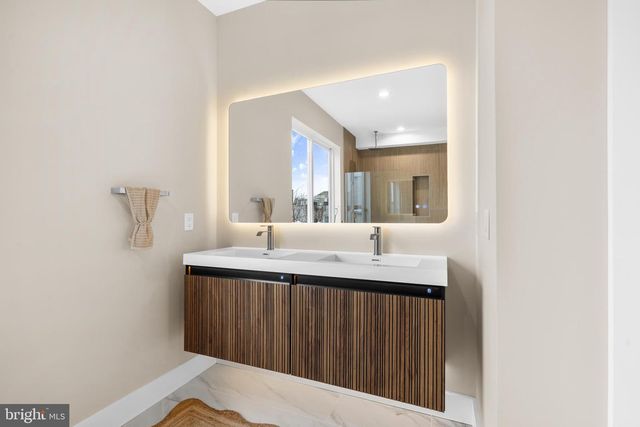 1032 S RANDOLPH ST, Philadelphia, PA 19147