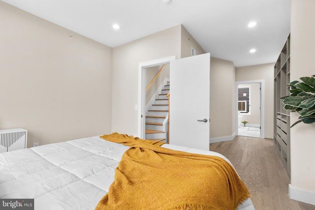 1032 S RANDOLPH ST, Philadelphia, PA 19147