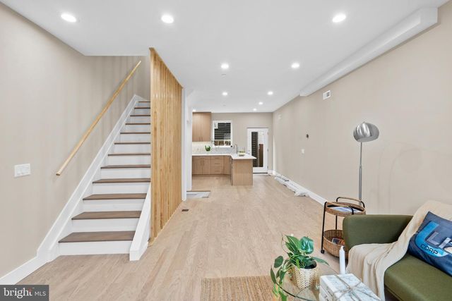 1032 S RANDOLPH ST, Philadelphia, PA 19147