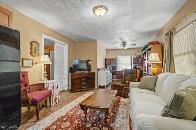 3990 Crum Road, Youngstown, OH 44515