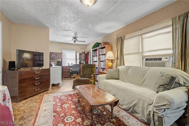 3990 Crum Road, Youngstown, OH 44515